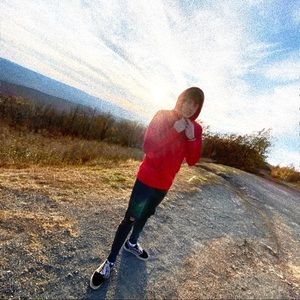 Meet your Posher, Miles